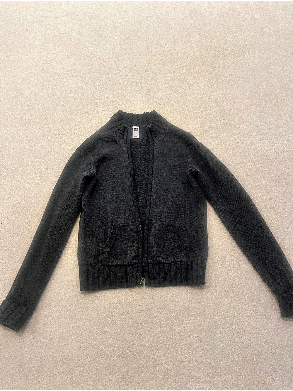 Gap Women’s Dark Charcoal Gray Zip-Up Sweater